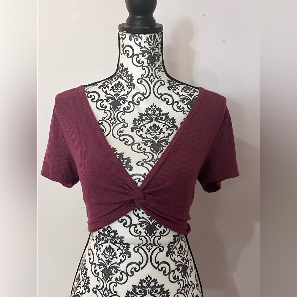 Ribbed Knot Crop Top